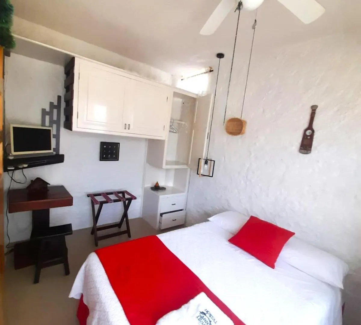 Hostal Cann'S House Puerto Baquerizo Moreno