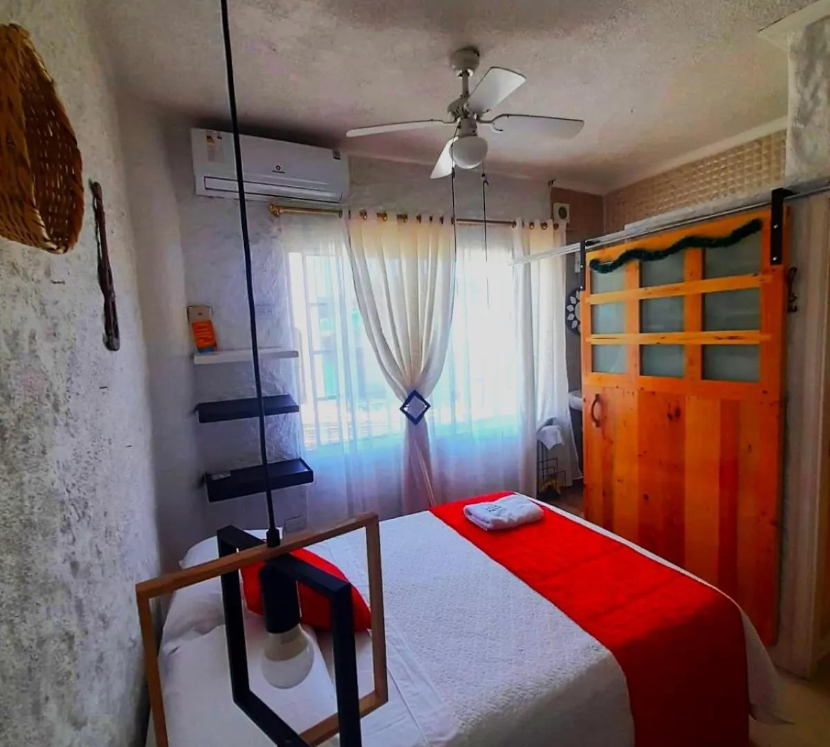 Gasthof Hostal Cann'S House Puerto Baquerizo Moreno Ecuador