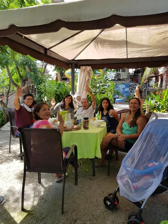Gasthof Hostal Cann'S House Puerto Baquerizo Moreno Ecuador